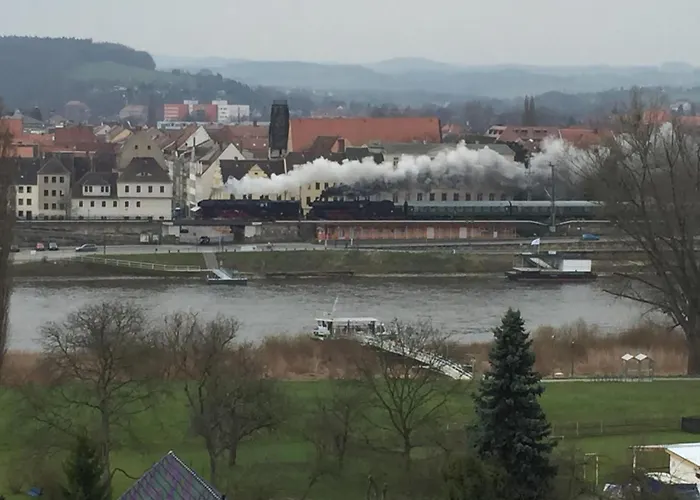 In Pirna Mit Schoener Terrasse By Interhome بيت للعطل *